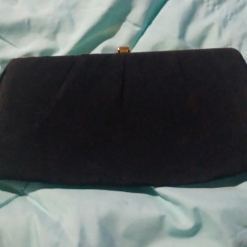 Black clutch - Picture 1 of 3